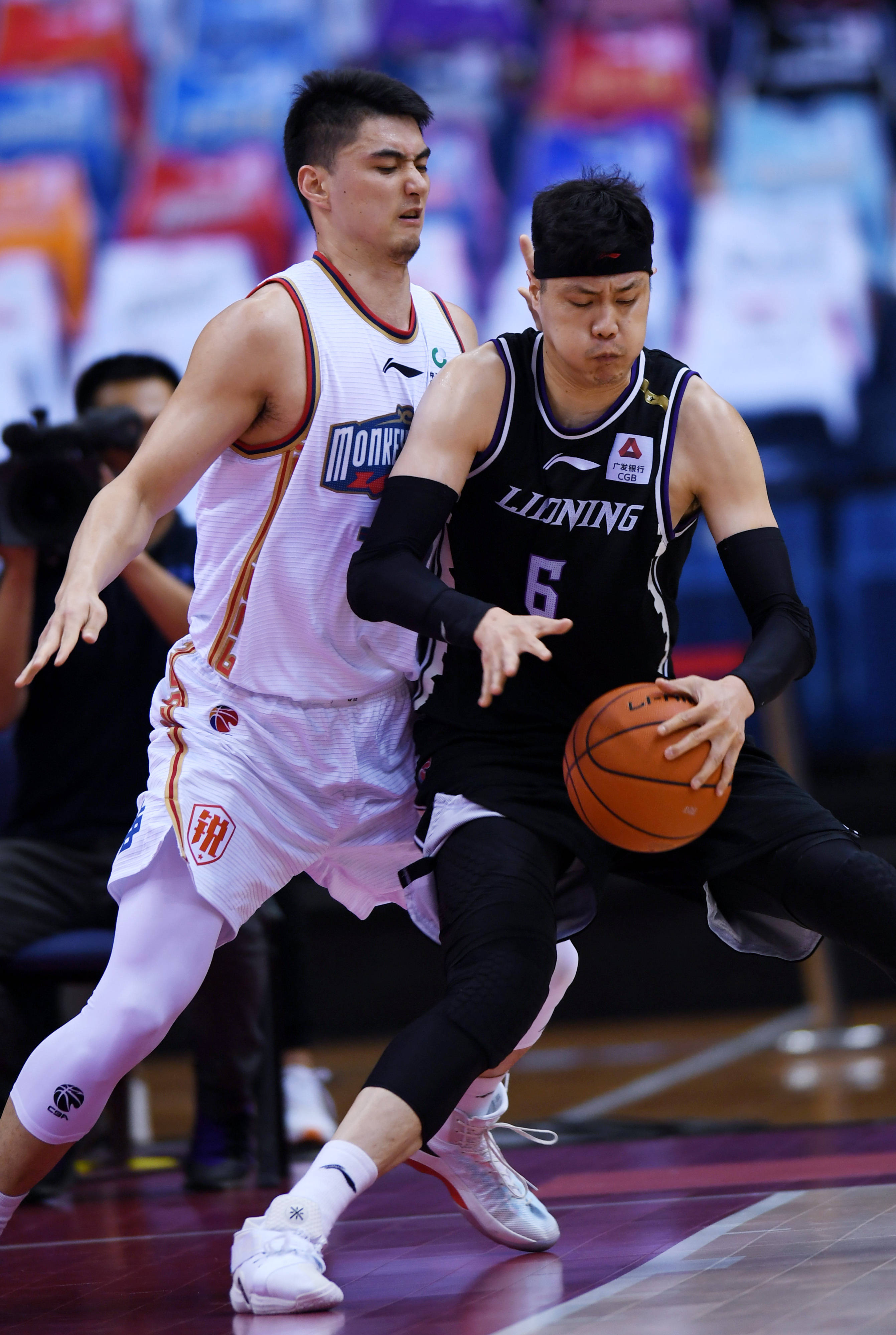 与恩德里克