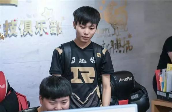 问题不在个 问题不在个